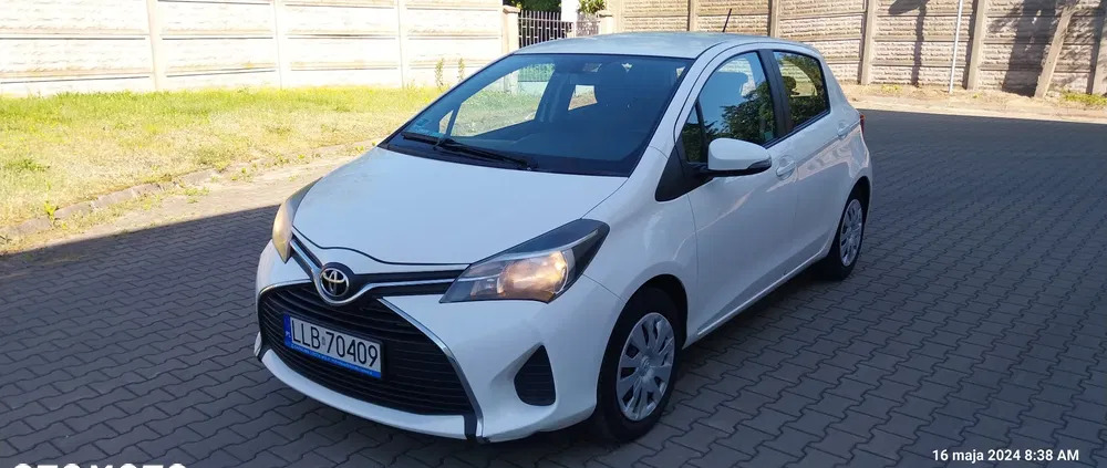 toyota lubartów Toyota Yaris cena 32900 przebieg: 241706, rok produkcji 2015 z Lubartów